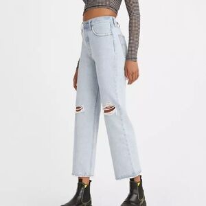 Levi’s Ribcage Straight Ankle Jeans, Size 25, Light Blue Wash, Distressed